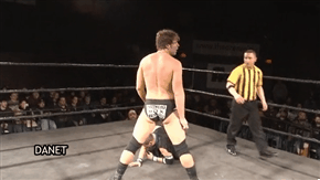 stephluvzrasslin:  just admiring his ass hanging out… 