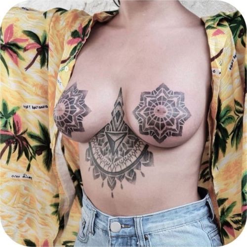tattoosub-heidelberg:  bitofanink:Tattoo Masters Tattoos done by Ash Boss x Olly Astley. via Tumblr   Geile Nippelpiercings und Tattoos ❤️