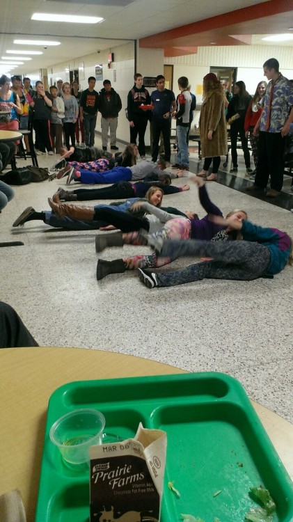 llttlemermaid: pkmnsoulsilver: welcome to public school what is even happening are they ground swimm