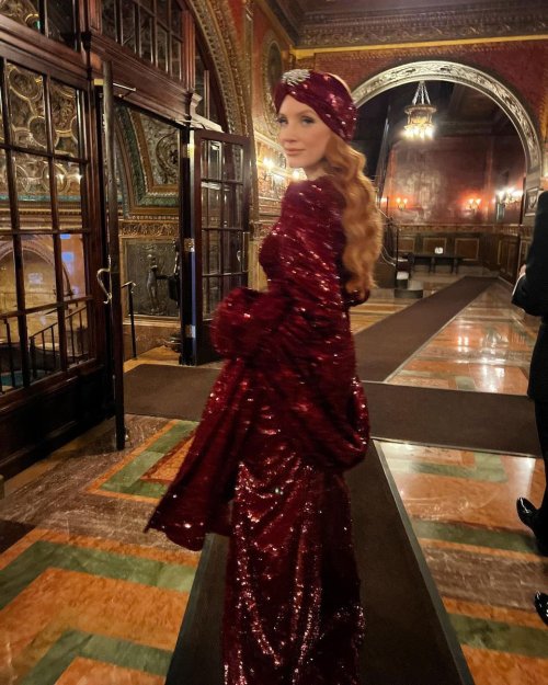 themakeupbrush: Jessica Chastain at the 2022 Met Gala OH HEY BLOOD DROP DRESS ENERGY