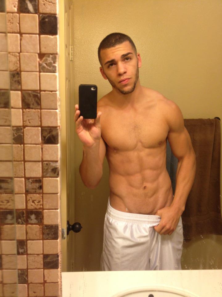 savvyifyanasty:  &gt; mmmm  Follow me @ savvyifyanasty.tumblr.com