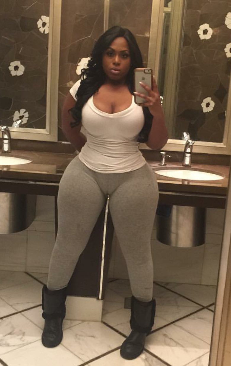 curtflirt509:  Spandex a.k.a Pum Pum Printer!!!!