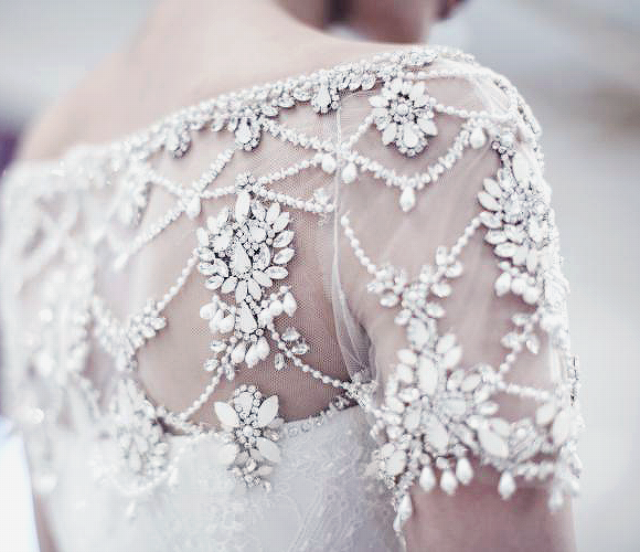 xangeoudemonx:  Backstage at Marchesa Bridal Spring 2016.