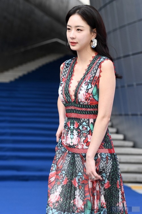 Kim Sa HeeAt the Doucan fashion show, 2019 F/W Seoul Fashion Week F/W, March 23, 2019.