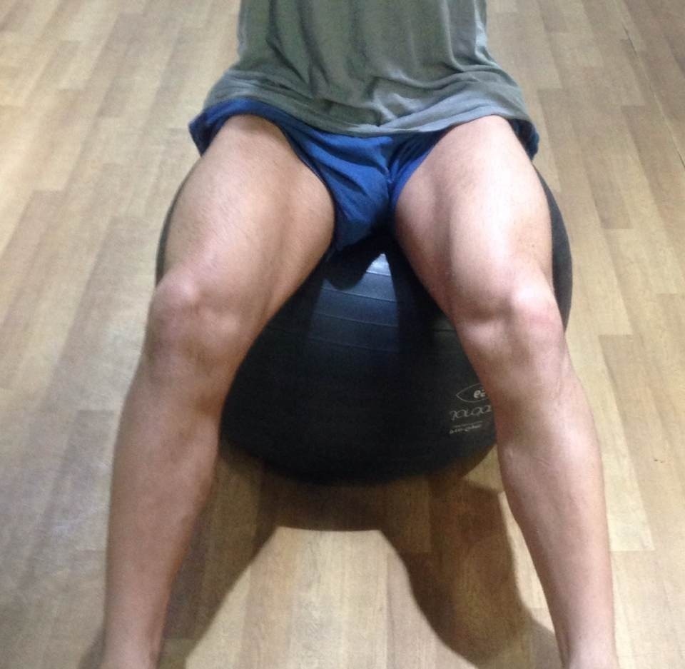 freeballingla:  Gym Bulge! Freeballingla.tumblr.com
