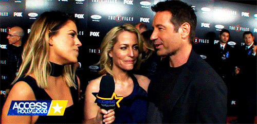 agentmulders:Gillian Anderson &amp; David Duchovny - The X Files Revival Premiere (January 13th,