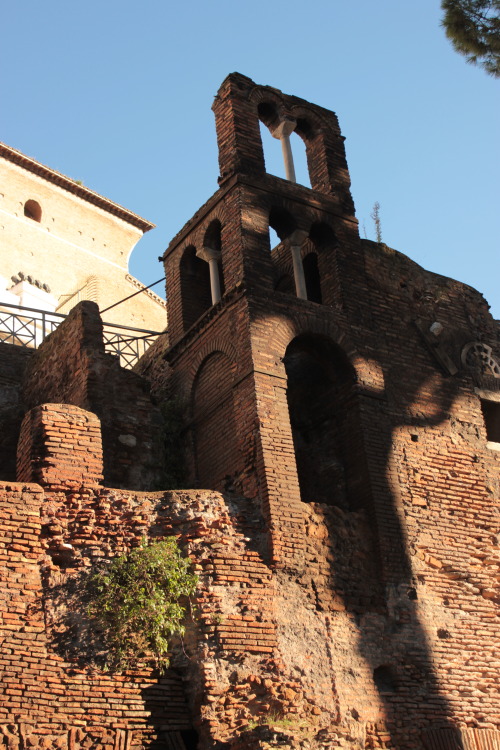 roaming-through-rome: Ancient Roman Insula (Apartment Block)