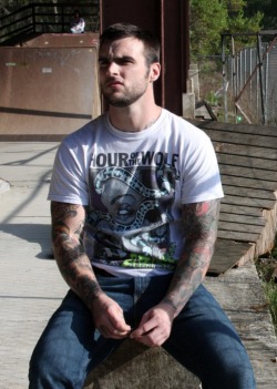 hyper-masculine:  ► HYPER-MASCULINE ♂ ◄ [page]♂ ♂♦ Hyper-Masculine ARCHIVE ♦ [all pics] 
