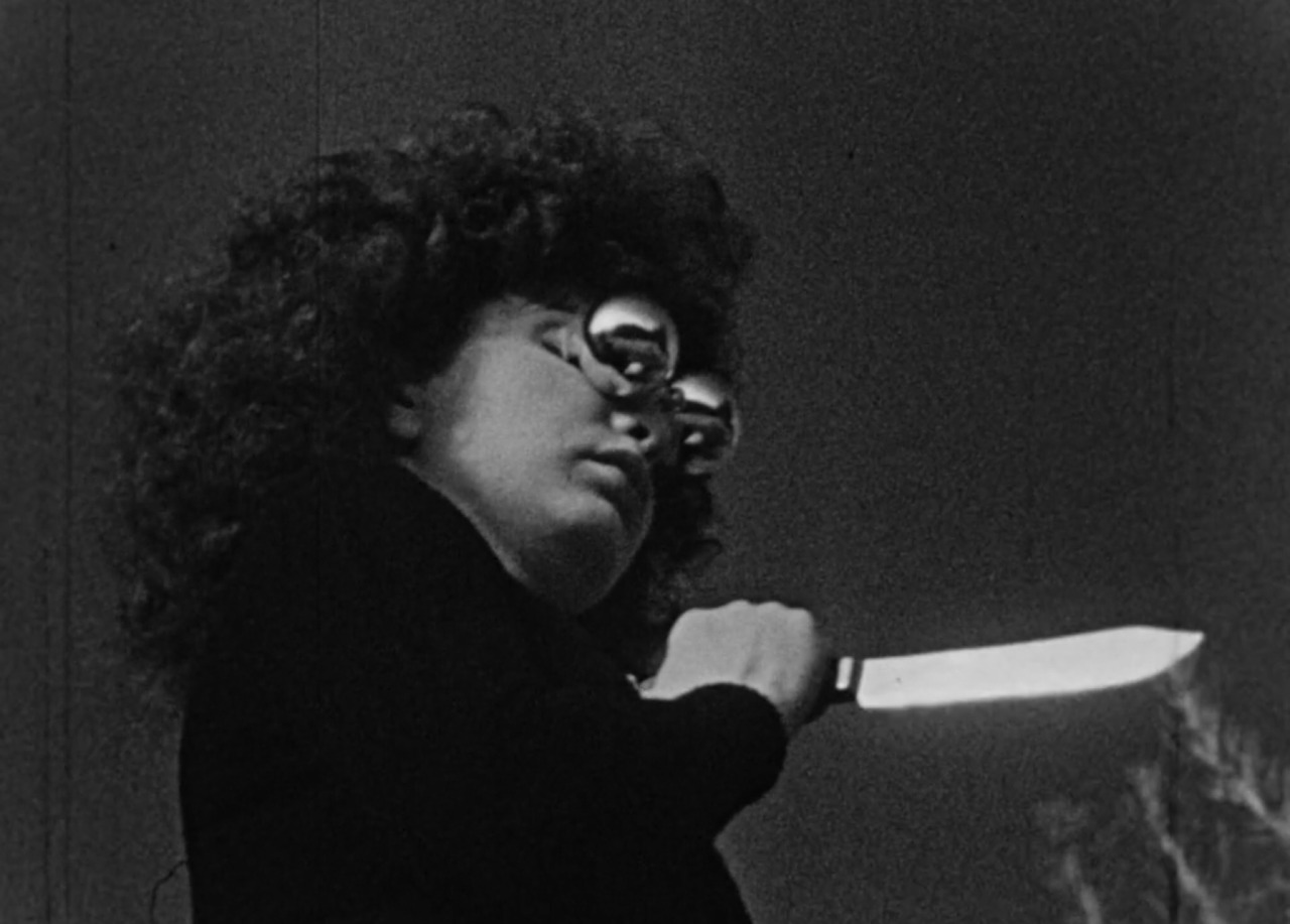 goregirlsdungeon:  Meshes of the Afternoon (1943) directed (and starring) Maya Deren