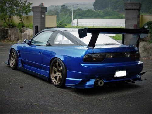 https://backcar.tumblr.com/post/175885366367