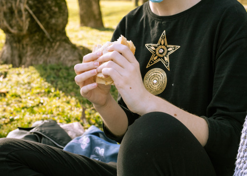 My Friends And I Had A Picnic In The Park Yesterday. Here Are Some Pictures I Took.