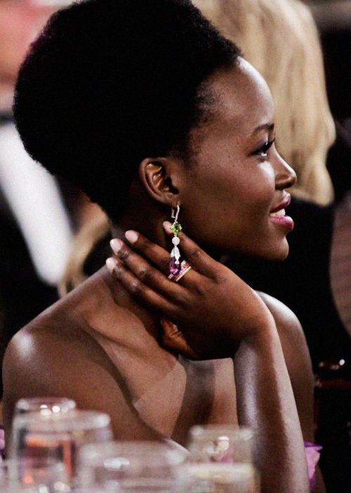 XXX fassyy:  Lupita Nyong’o at the Golden Globes photo