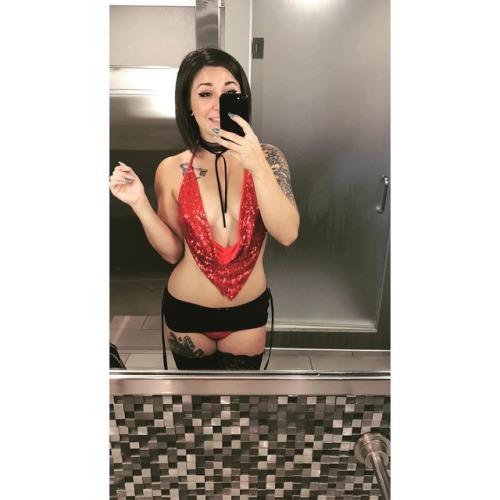 stripper-locker-room:  https://www.instagram.com/blacklightbunny/