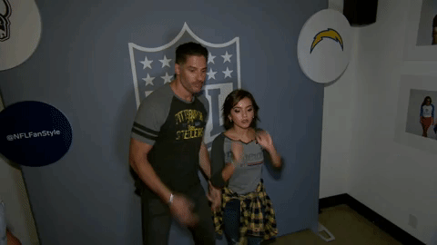 fashion, nfl, steelers, cardinals, joe manganiello, isabela moner, Football fan, lifeminute, lifemin