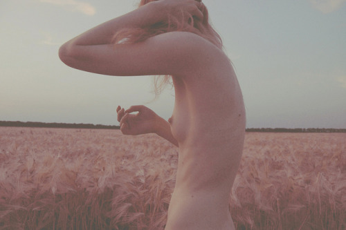 artisticallynaked:  behold-photography:  untitled by Pavel Brenner on Flickr.  -