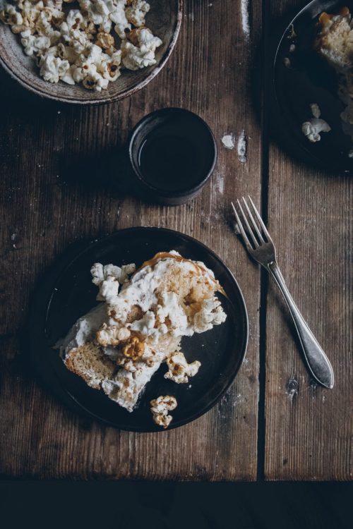 dulce de leche cake with caramel popcorn