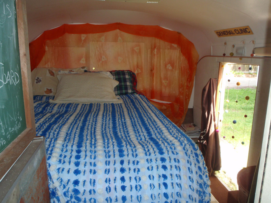 jeremylawson:  Bus converted into a tiny home.