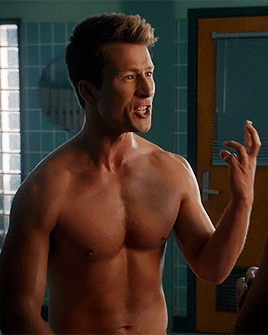 babyrooster:  GLEN POWELL as CHAD RADWELLSCREAM QUEENS (2015) 