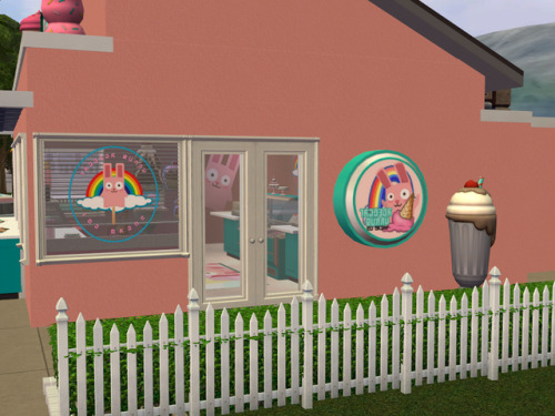 alexbgd: simfil.es/375463/ Freezer Bunny Ice Cream Shop for download!  I really like it.