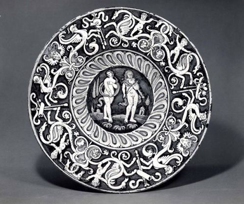 met-robert-lehman:Plate (tagliere), Robert Lehman CollectionMedium: Maiolica (tin-glazed earthenware