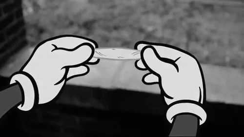 mysmokersdome:  rolling a joint