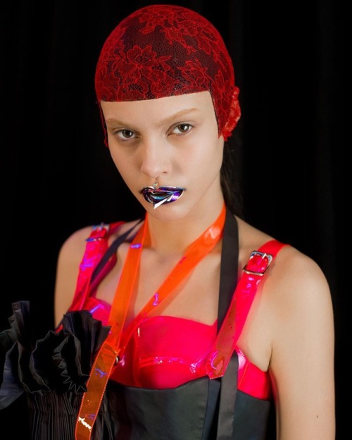 black-is-no-colour:Maison Margiela Artisanal by John Galliano, Spring 2018 show; model Yvonne Bevand