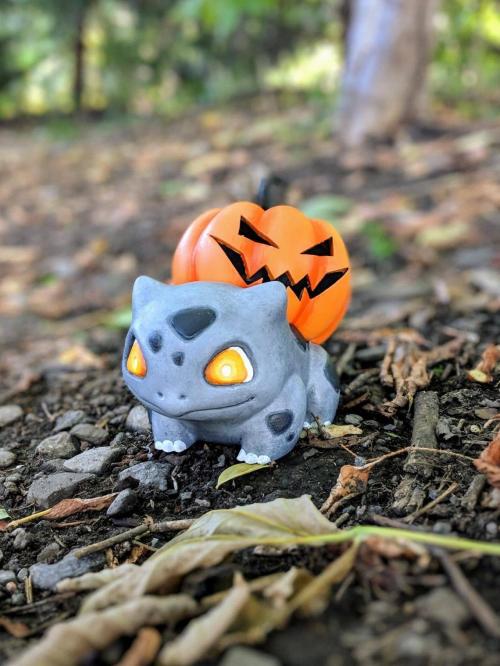 Halloween Bulbasaur Figure made By LV99DOGE