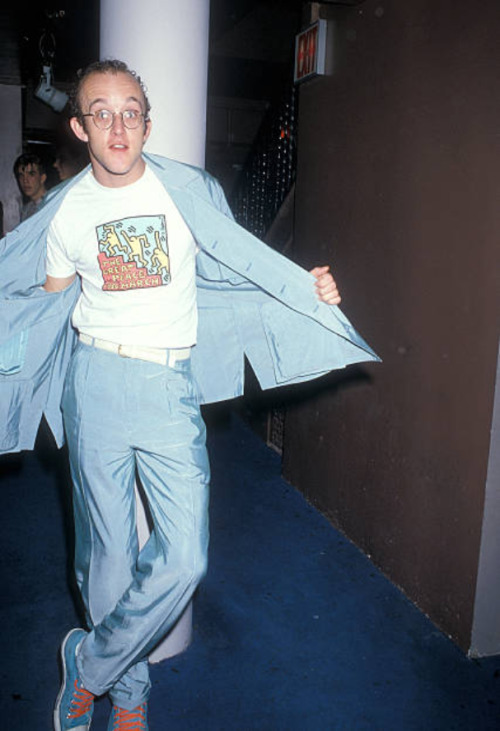 twixnmix:Artist Keith Haring attends the PRO-Peace Benefit to Raise Funds for the Great Peace March 