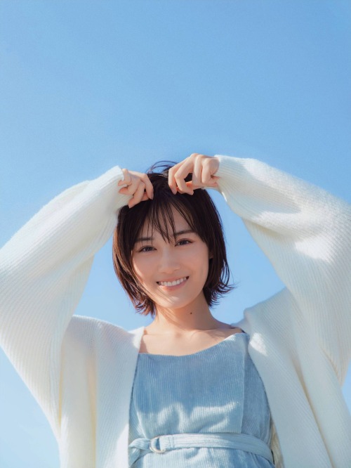 kyokosdog:Yamashita Mizuki 山下美月, FRIDAY 2021.03.26-04.02歳/Age: 22身長/Height: 159cmB? - W? - H?Twitter