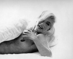 vintagesideoflife:  Marilyn Monroe