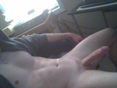 http://biggestcocksaround.tumblr.com/post/106350370780