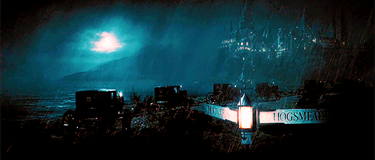 oryoucouldstay:Harry Potter + Hogwarts