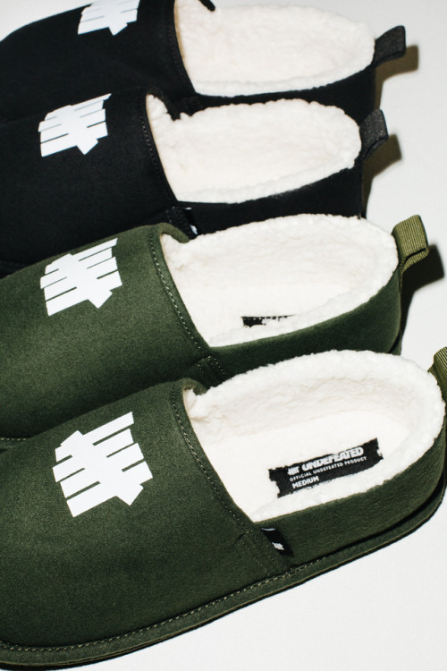 undefeatedinc: UNDEFEATED HOUSE SLIPPERS 