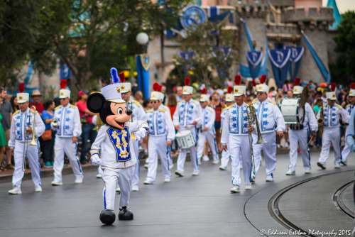 fanoftheworldofthemouse: Mickey and the Disneyland Band by Eddison Esteban Via Flickr: Follow me on 