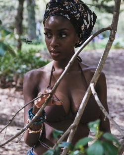 nubiansolis:  @AdejokeImane            