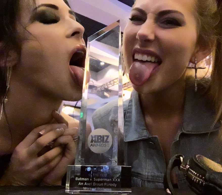 We did it!!!! ABP WINS best parody of the year for Batman VS Superman XXX!!! @cartercruise