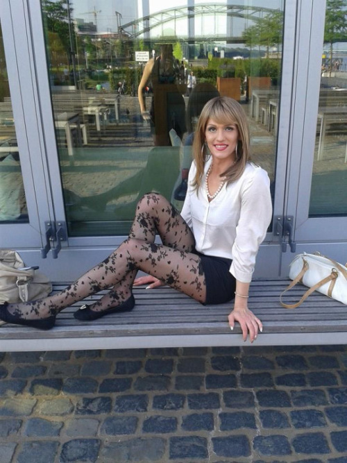 transgenderpantyhose:  Lana Lane