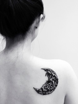 tattoos-org:  Mechanical Moon, designed by JiaJia from Creation Tattoo, Beijing, China.  I’m a engineer and my Chinese name means “the moon”, so…Show 300,000+ other TATTOO lovers your INK