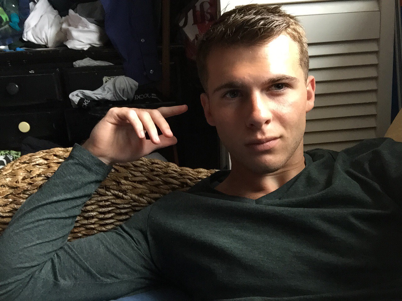 brashful:  hey i’m 18