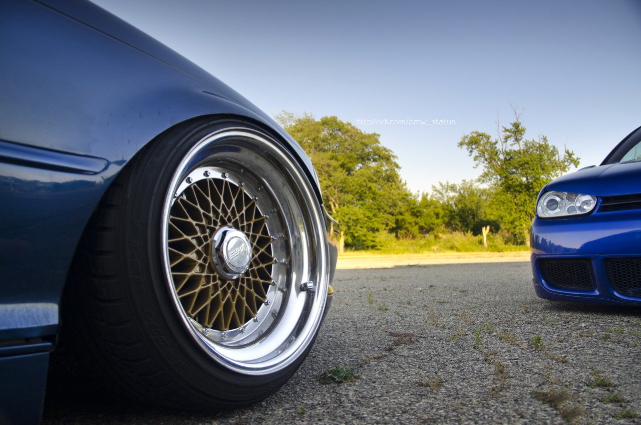 atrinaa:  bmwkotik:  BMW e46 &amp; VW  Chicago boys