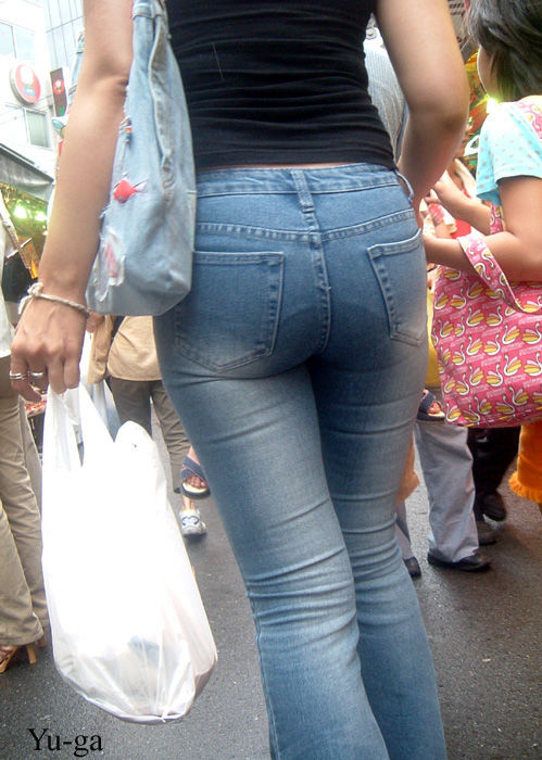 girlsinjeanswetordry:  itjustfigures:Whoa! adult photos