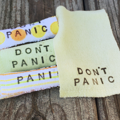 nerdfelted: “…it has the words “DON’T PANIC” in large, friendly lette