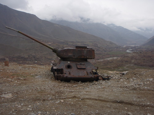 Sex tanks-a-lot: abandoned tanks from around pictures