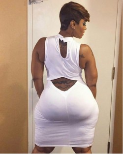 thebootyreport:  🔥🔥 @darealcherokeedass💜🔥🔥💜💜