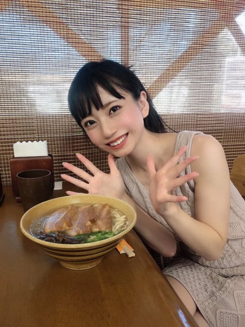 aimmmh2: twitter.com/mia_nanasawa