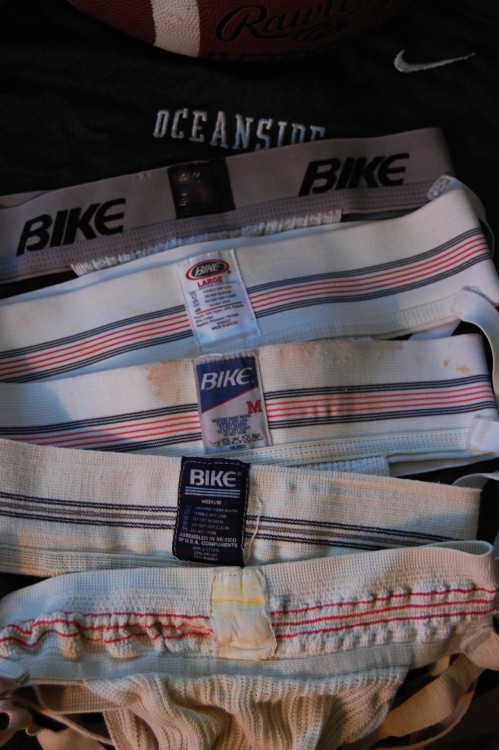 myroommatesjockstrap:  Ode to Bike 