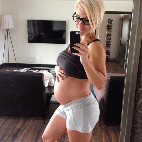 pregnantmaxim:  Bodybuilder Building Another Body!