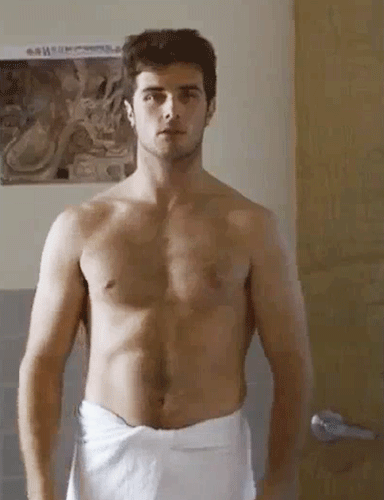 hotfamousmen:    Beau Mirchoff  
