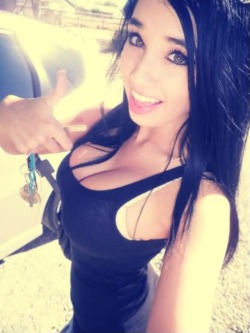 hotgirlsandmonstercocks:  hbombcollector:  thumbs up.  www.hotgirlsandmonstercocks,tumblr.com