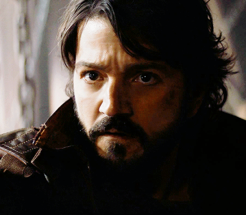 DIEGO LUNA As CASSIAN ANDOR In Every Episode: ↳  Episode 03